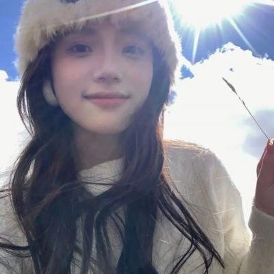 南秘书还没心动：职场冷静派的情感危机